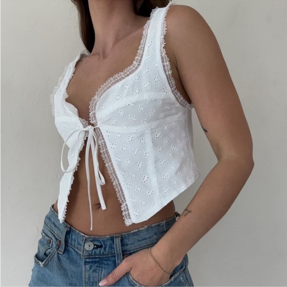 RUMOURS RUMOURED FRONT TIE TOP NWT